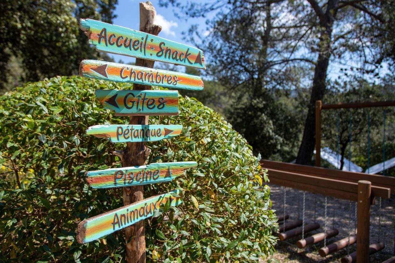 Les Arbousiers Village Hotel Provencal La Roquebrussanne 外观 照片