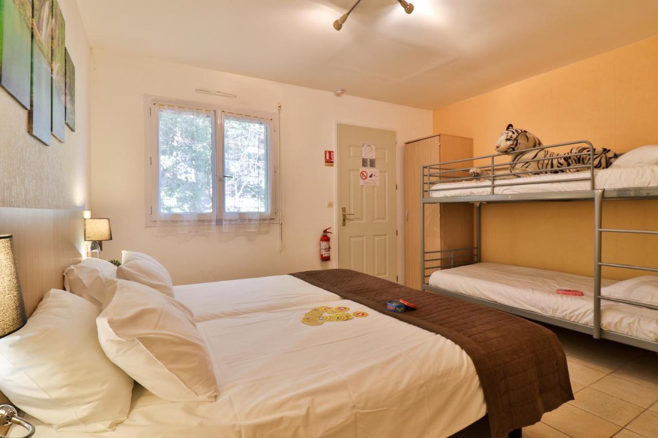 Les Arbousiers Village Hotel Provencal La Roquebrussanne 外观 照片