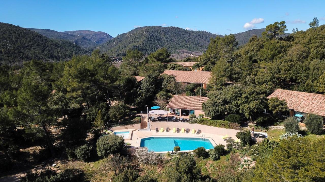 Les Arbousiers Village Hotel Provencal La Roquebrussanne 外观 照片