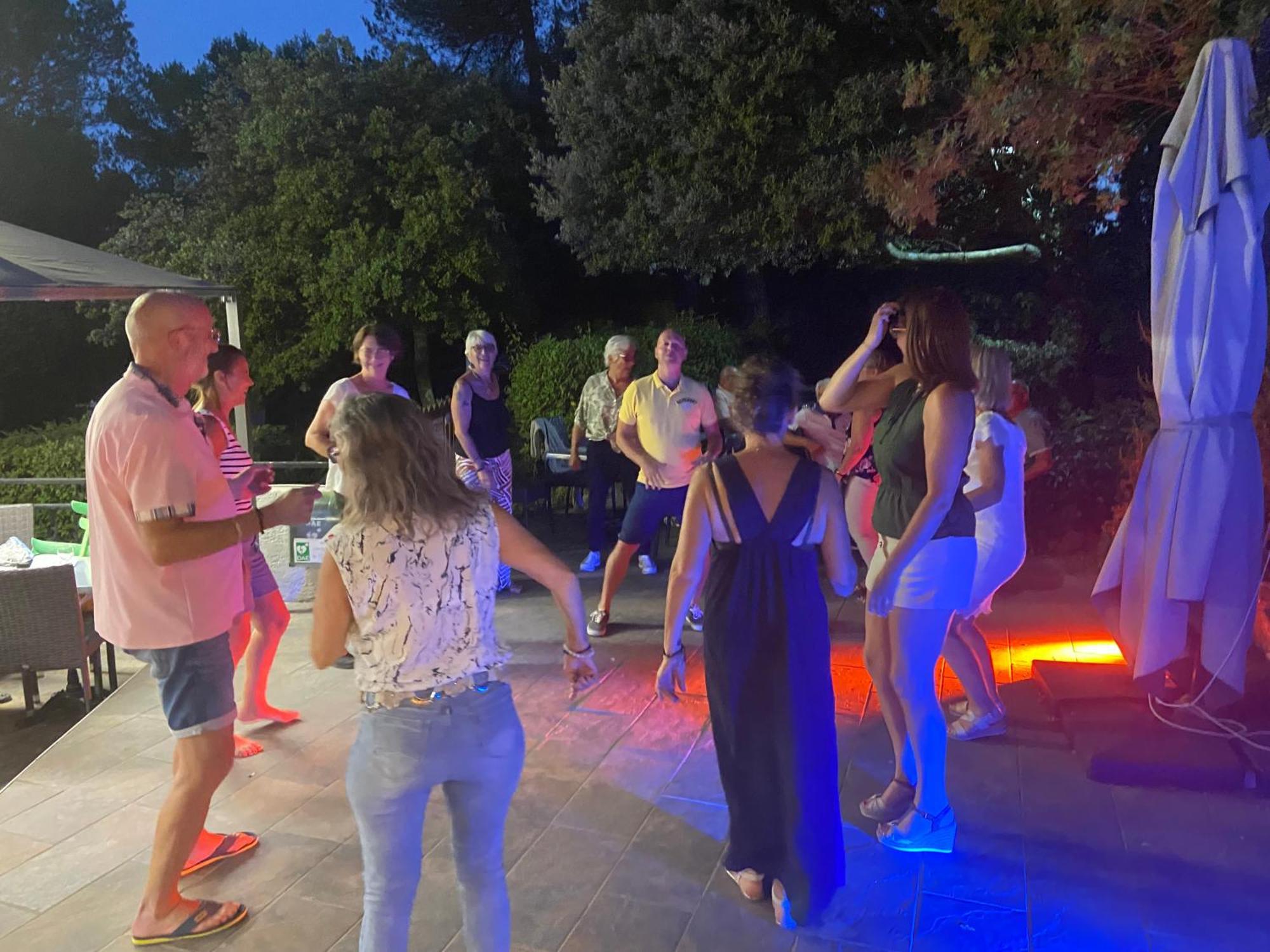 Les Arbousiers Village Hotel Provencal La Roquebrussanne 外观 照片